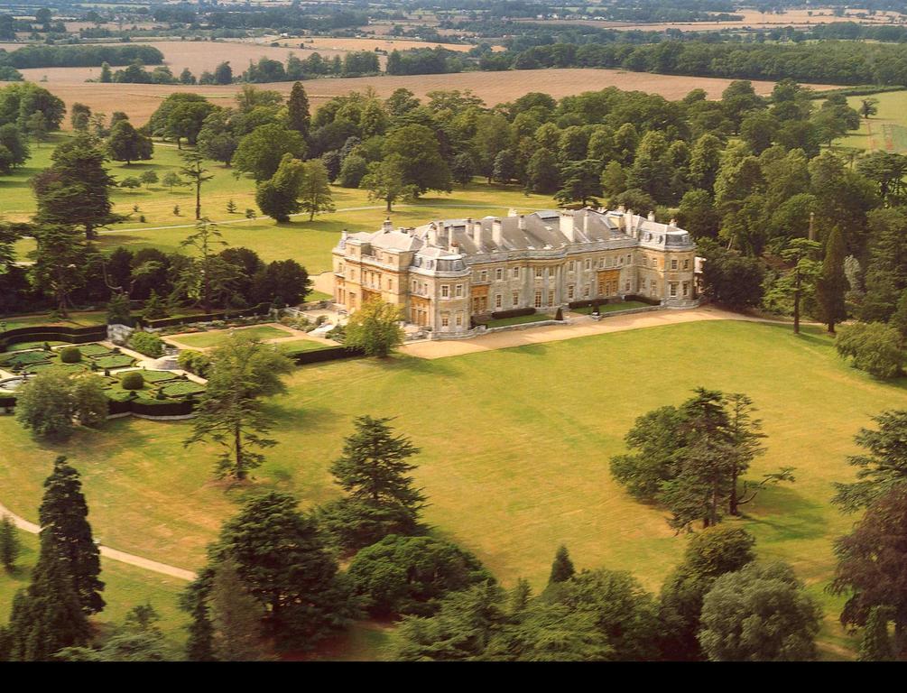 Luton Hoo Hotel, Golf And Spa Ngoại thất bức ảnh The former home of the 1st Baron Caldecote, Caldecote Hall, Cambridgeshire
